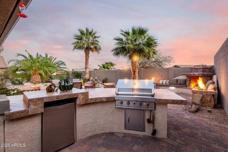 1197 Rolls Rd, San Tan Valley, AZ 85143