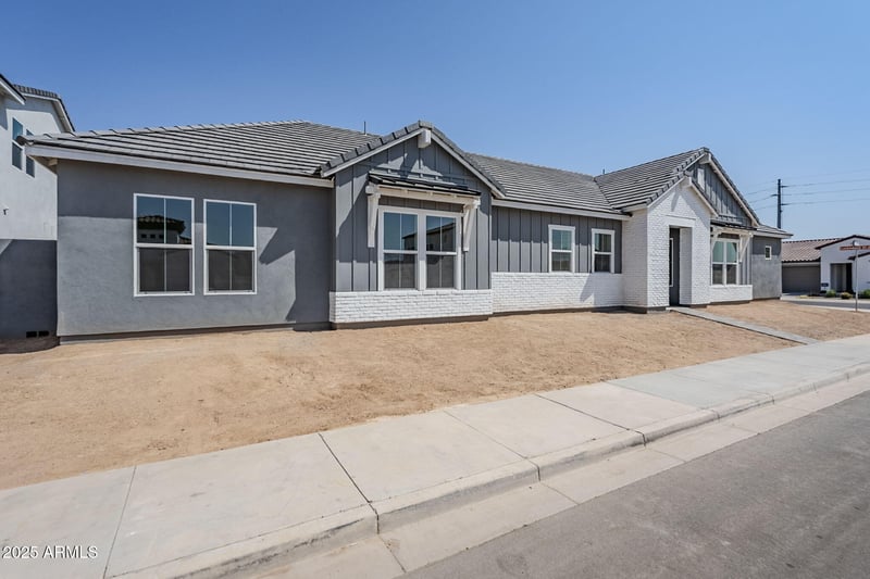 11980 Luckenbach St, Surprise, AZ 85388