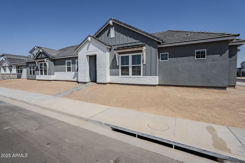 11980 Luckenbach St, Surprise, AZ 85388