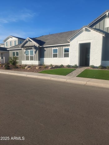 11980 Luckenbach St, Surprise, AZ 85388