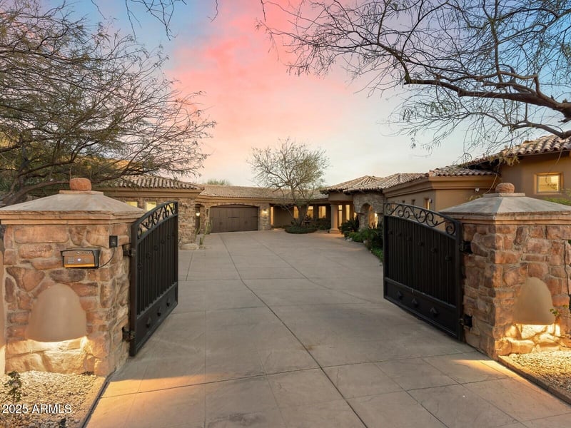 11988 Larkspur Dr, Scottsdale, AZ 85259