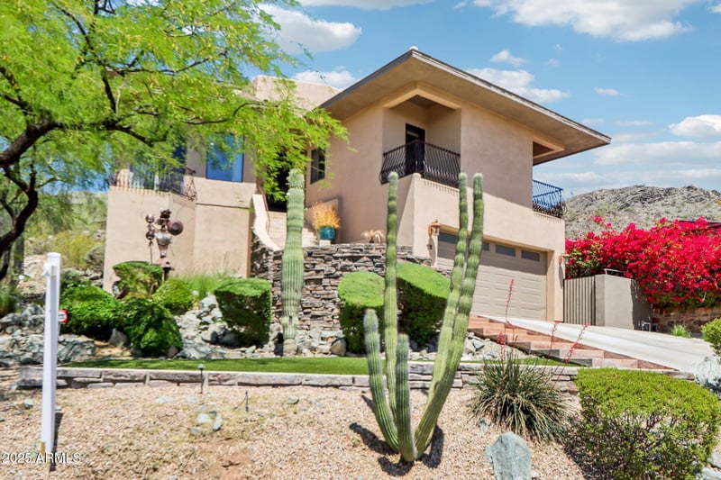12 Foothill Dr, Phoenix, AZ 85020