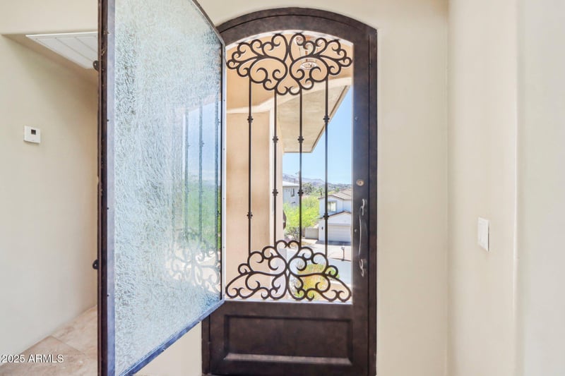 12 Foothill Dr, Phoenix, AZ 85020