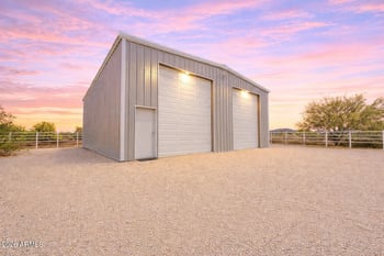 120 Adamanda Dr, Phoenix, AZ 85086