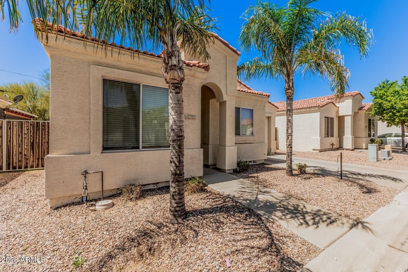 120 N Warren St, Mesa, AZ 85207