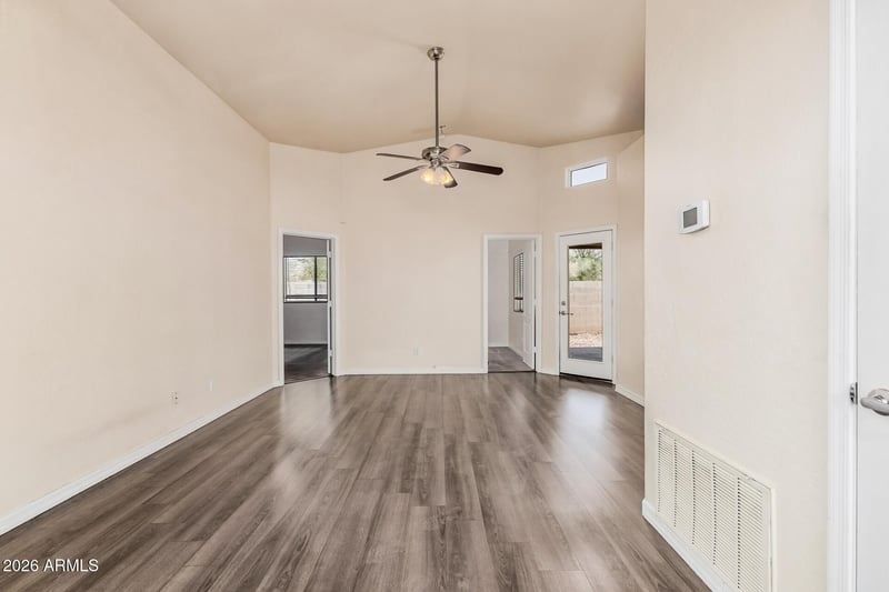 120 N Warren St, Mesa, AZ 85207