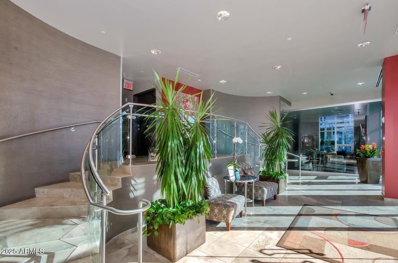 120 Rio Salado Pw #305, Tempe, AZ 85281