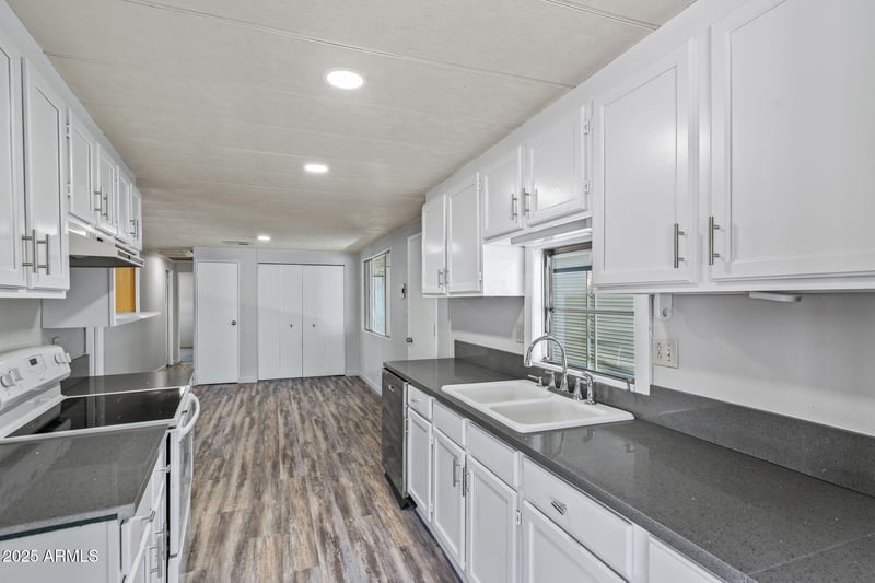 120 Val Vista Dr #137, Mesa, AZ 85213