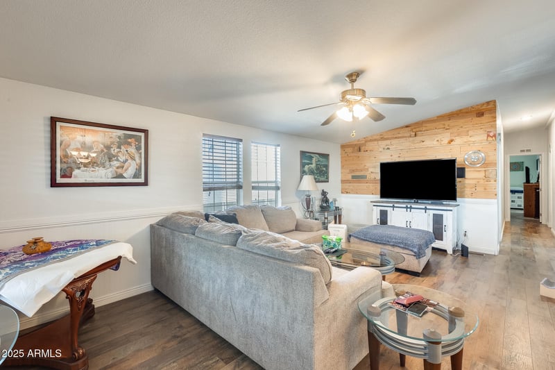 120 Val Vista Dr #186, Mesa, AZ 85213