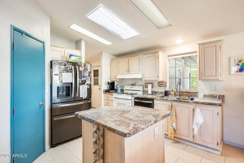 120 Val Vista Dr #186, Mesa, AZ 85213