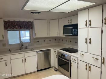 120 Val Vista Dr #196, Mesa, AZ 85213