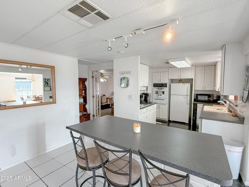 120 Val Vista Dr #31, Mesa, AZ 85213