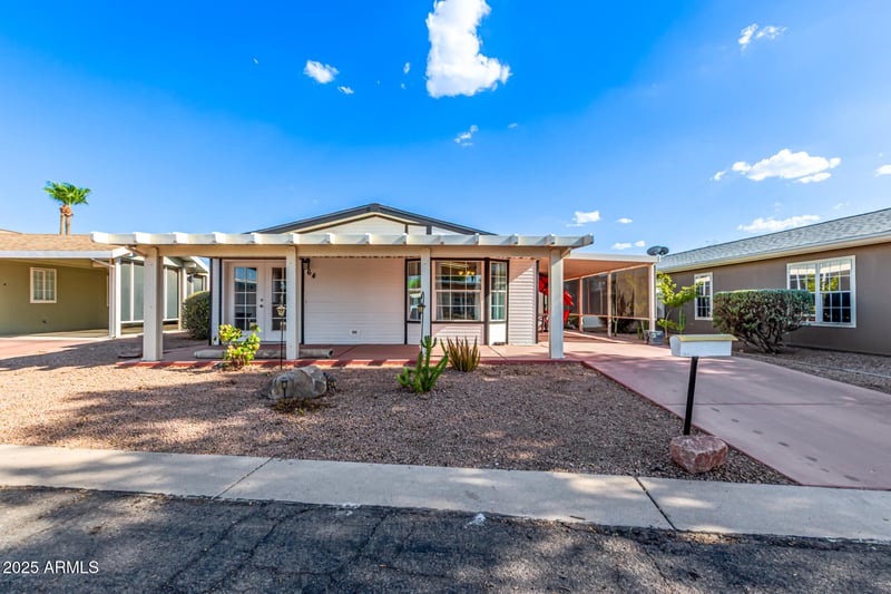 120 Val Vista Dr #64, Mesa, AZ 85213
