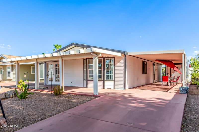 120 Val Vista Dr #64, Mesa, AZ 85213