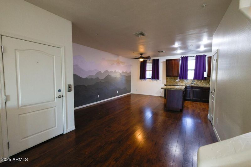 120 W Milada Dr, Phoenix, AZ 85041
