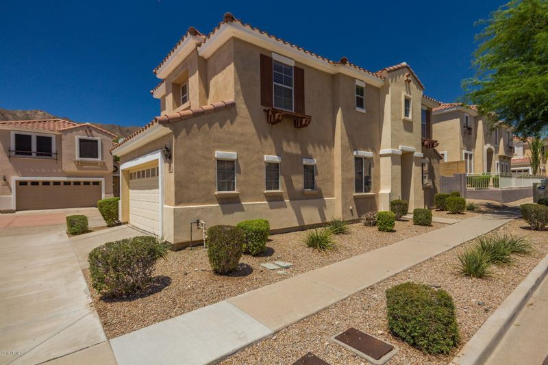 120 W Mountain Sage Dr, Phoenix, AZ 85045