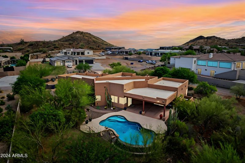 120 W Rock View Rd, Phoenix, AZ 85085