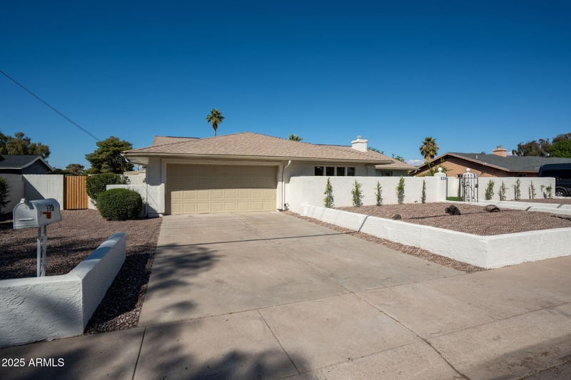 120 W Thunderbird Rd, Phoenix, AZ 85023