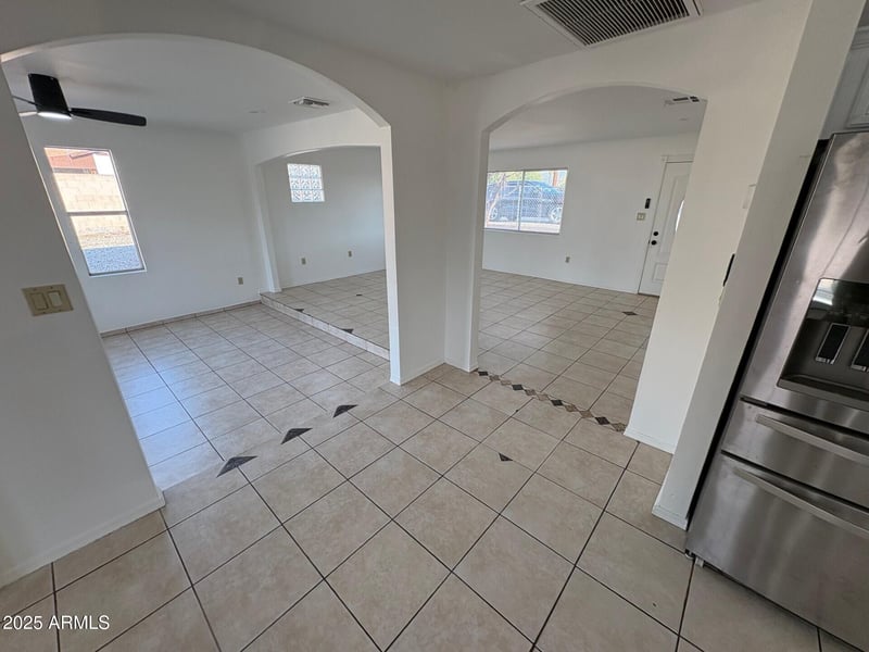 1200 Cochise Dr, Phoenix, AZ 85021