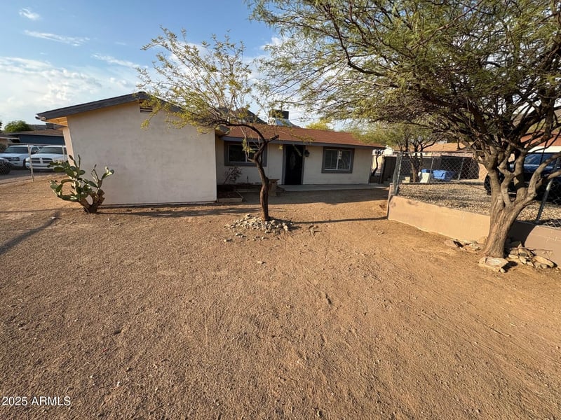 1200 Cochise Dr, Phoenix, AZ 85021