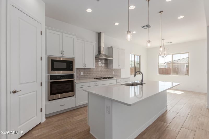 12003 Parkway Ln, Avondale, AZ 85323