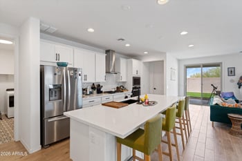 12004 173rd Ln, Goodyear, AZ 85338