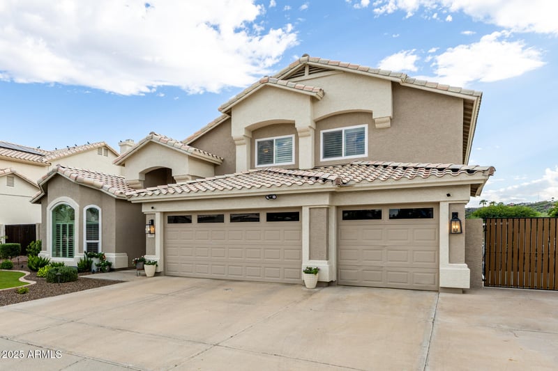 1201 Beck Ln, Phoenix, AZ 85023
