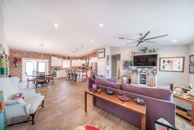 1201 E Cambridge Ave, Phoenix, AZ 85006