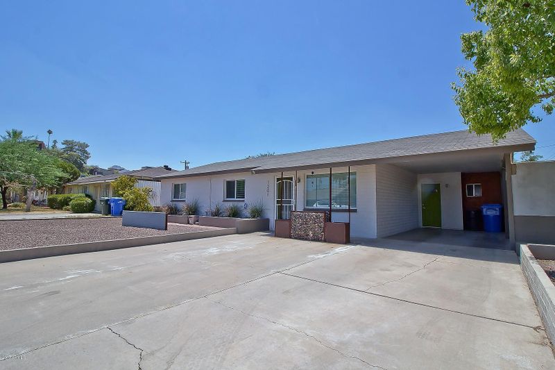 1201 E El Camino Dr, Phoenix, AZ 85020