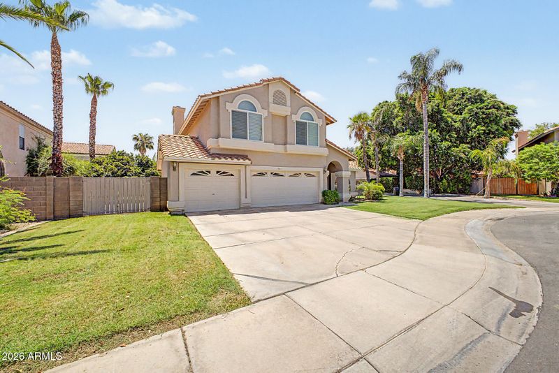1201 E Seahorse Ln, Gilbert, AZ 85234