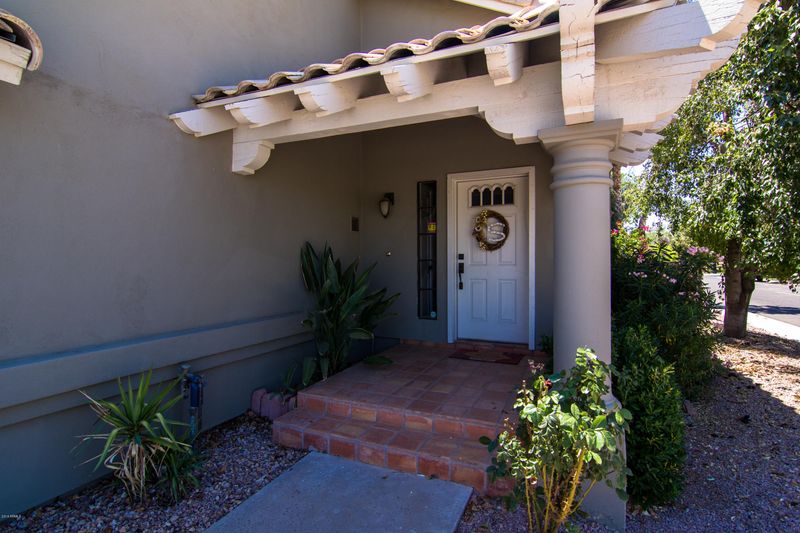 1201 E Villa Rita Dr, Phoenix, AZ 85022