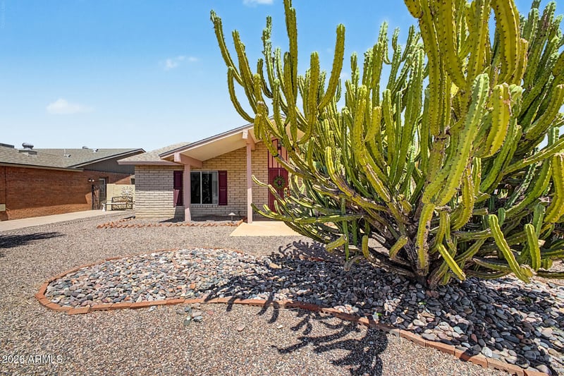 12011 Tomi Dr, Phoenix, AZ 85044