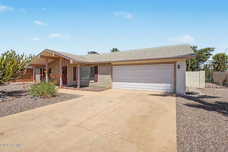 12011 Tomi Dr, Phoenix, AZ 85044
