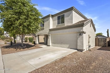 12011 Dos Rios Dr, Sun City, AZ 85373