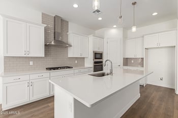 12012 Parkway Ln, Avondale, AZ 85323