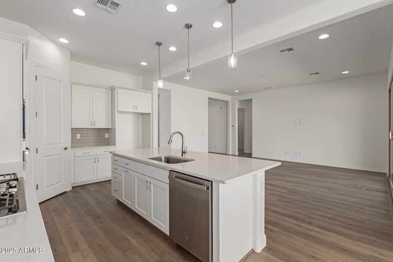 12012 W Parkway Ln, Avondale, AZ 85323