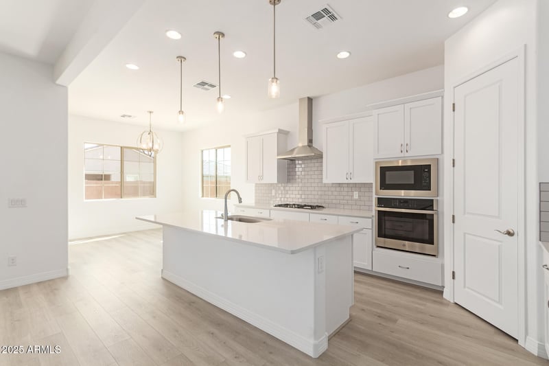 12013 Marguerite Ave, Avondale, AZ 85323