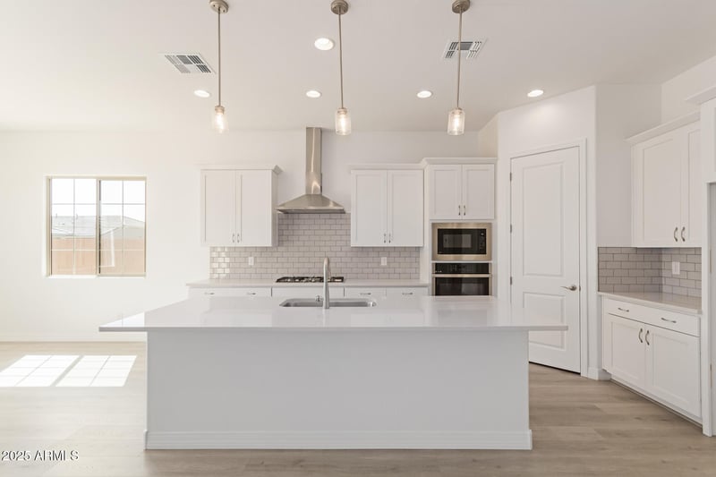 12013 Marguerite Ave, Avondale, AZ 85323