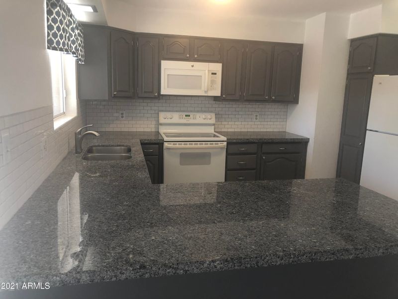12015 N 35th St, Phoenix, AZ 85028