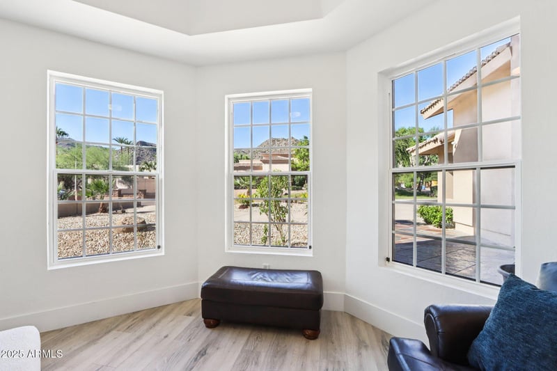 12015 S Tuzigoot Dr, Phoenix, AZ 85044
