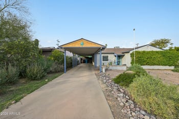 1202 Clarendon Ave, Phoenix, AZ 85013