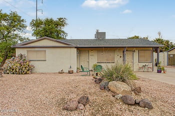 1202 E Becker Ln, Phoenix, AZ 85020