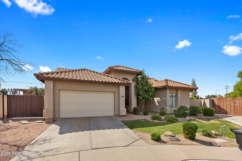 1202 Greenway Cir, Mesa, AZ 85203
