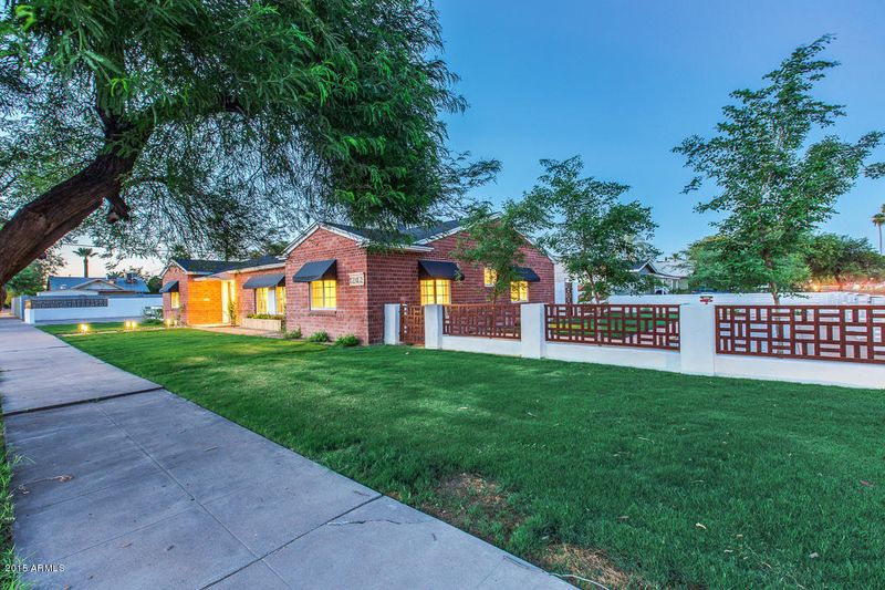 1202 E Palm Ln, Phoenix, AZ 85006