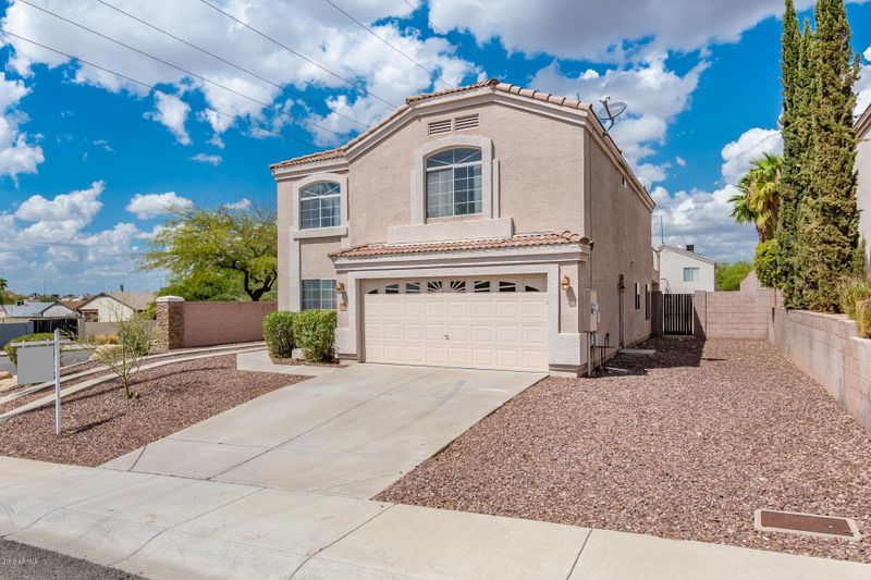 1202 E Wahalla Ln, Phoenix, AZ 85024