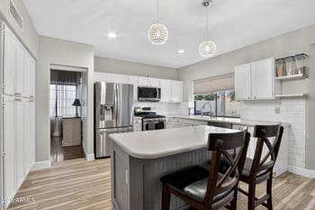 1202 Iris Dr, Gilbert, AZ 85233