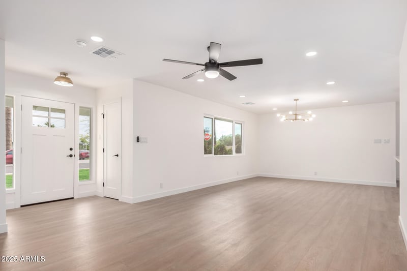 1202 Palmaire Ave, Phoenix, AZ 85020