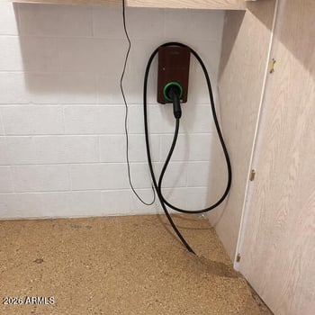 1202 Rowlands Ln, Phoenix, AZ 85022