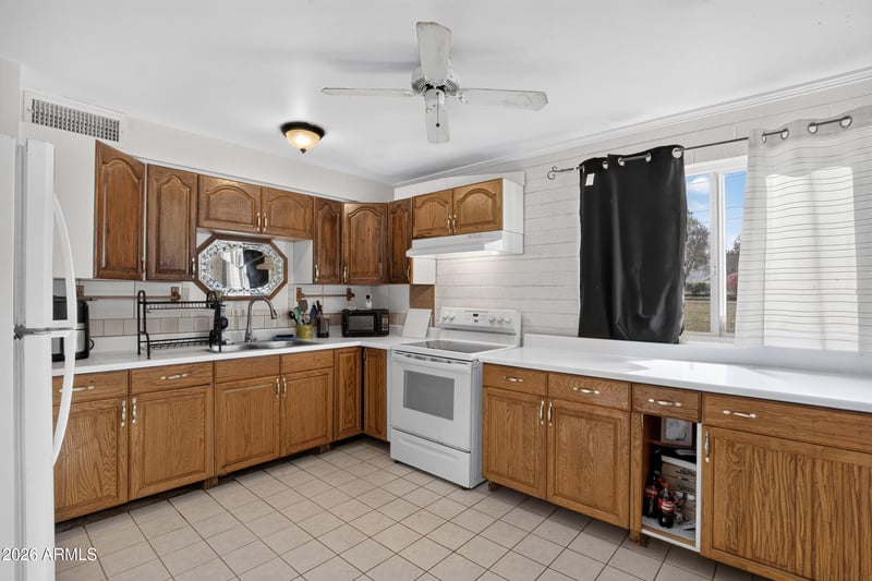 12020 112th Dr, Youngtown, AZ 85363