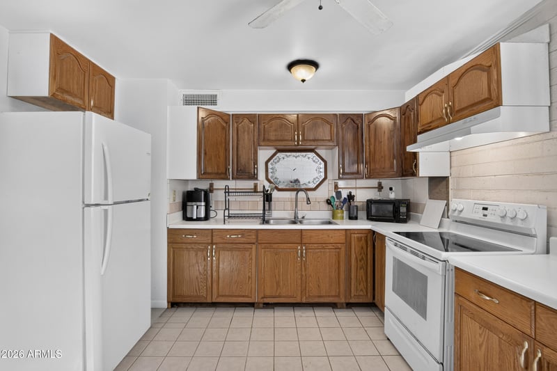 12020 112th Dr, Youngtown, AZ 85363
